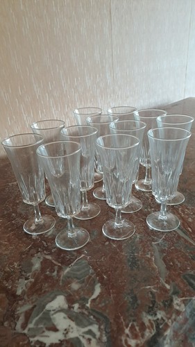 Flûtes champagne - à,
