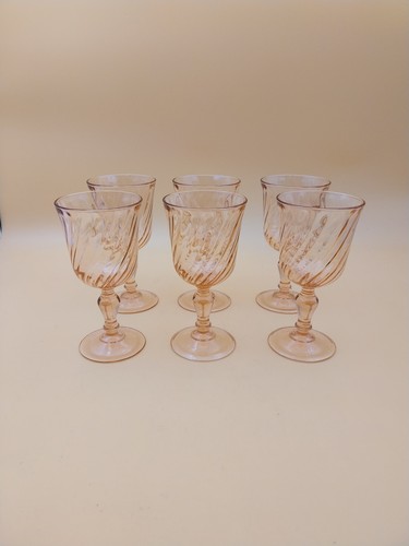 Verres eau sur pieds - 6, à